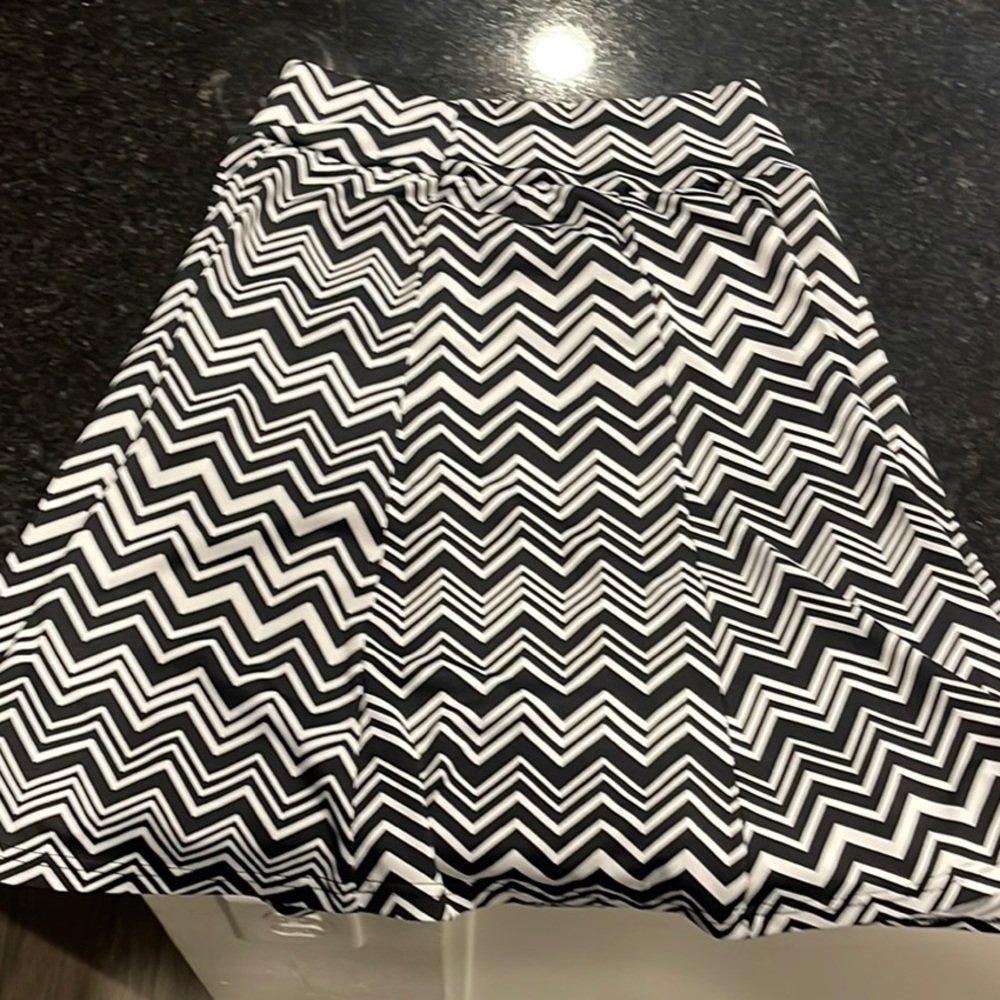 Maurices Black and White Chevron Skirt
